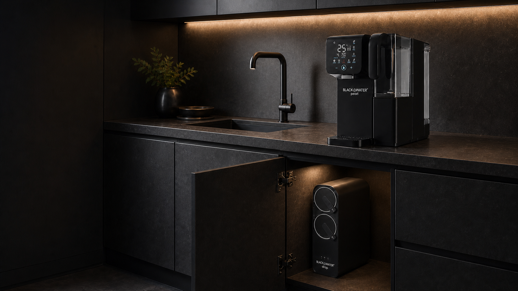 BLACKWATER Pearl on the countertop and Drop installed beneath the kitchen sink